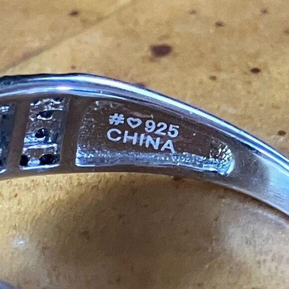 Natural Black Spinel Sterling Silver Ring Size 7 - Picture 6 of 9